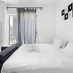 Stonetree - Elegant Studio In Peaceful Community