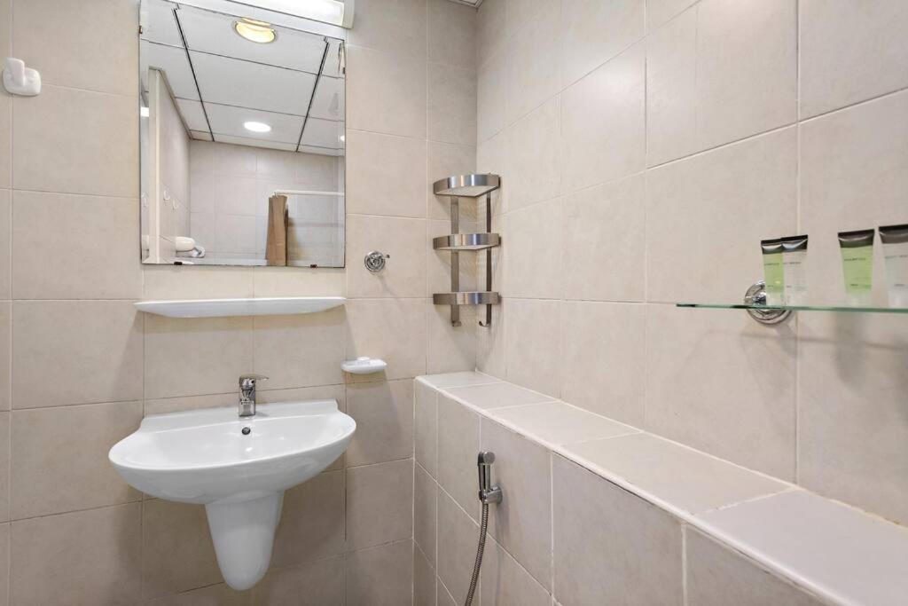 Stonetree - Elegant In Peaceful Community Apartment Dubai
